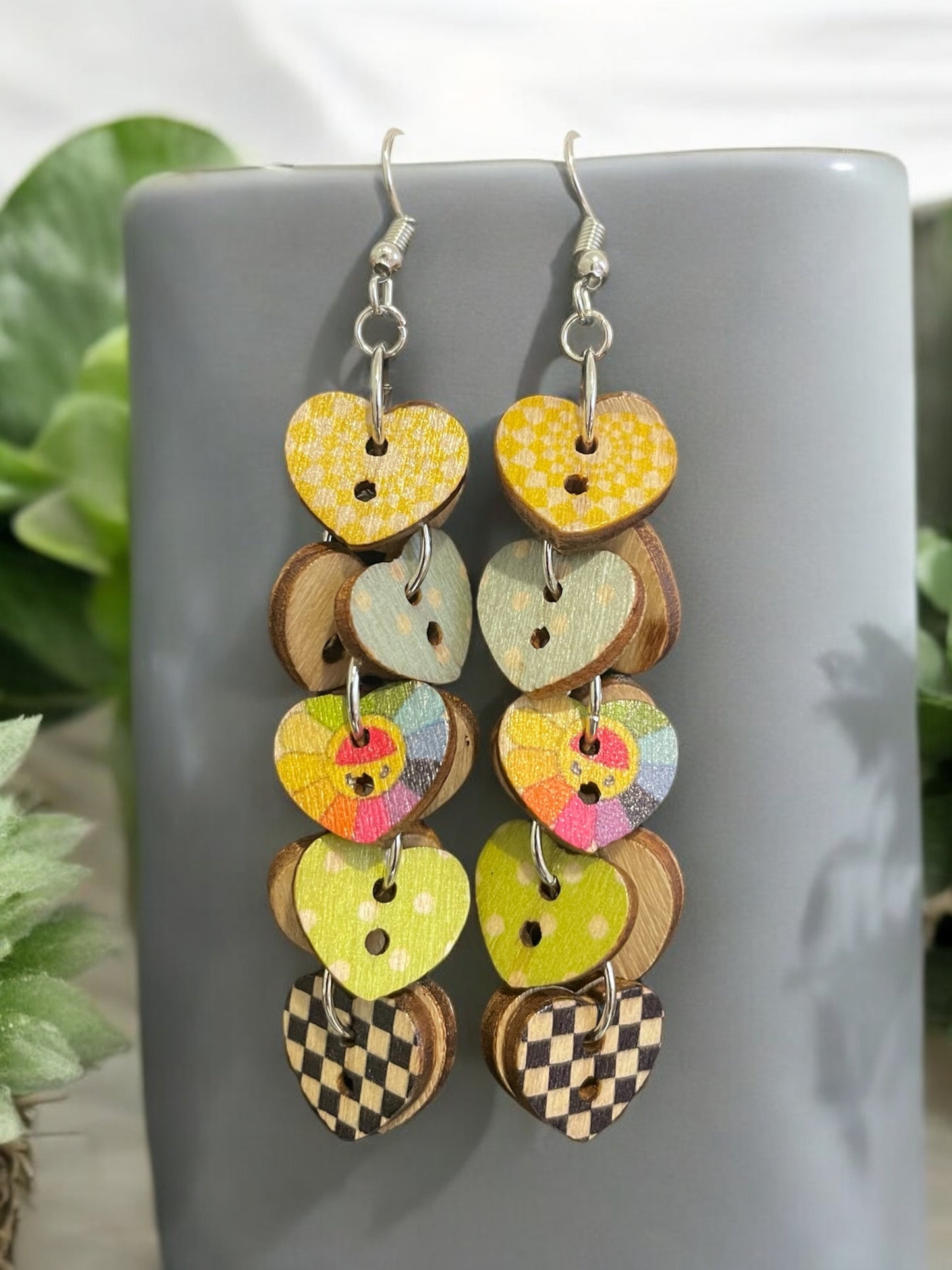 A Buttons Earrings/wooden heart shape