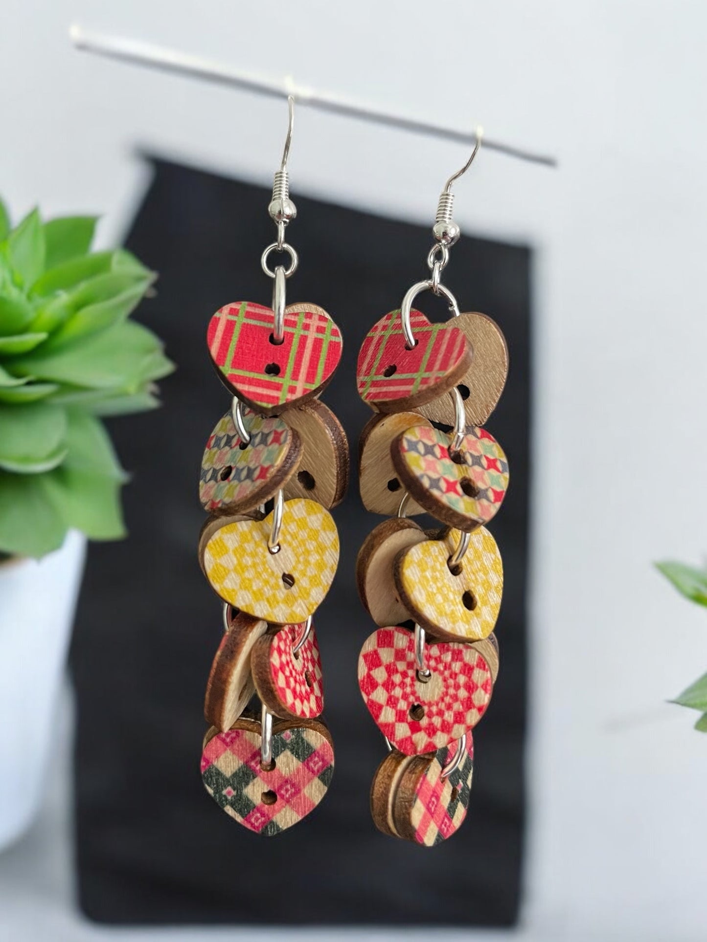 A Buttons Earrings/wooden heart shape